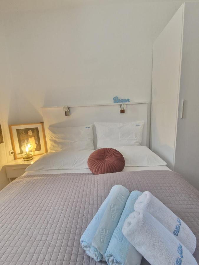 Luxury Apartments Silva With Sea View Okrug Gornji Esterno foto