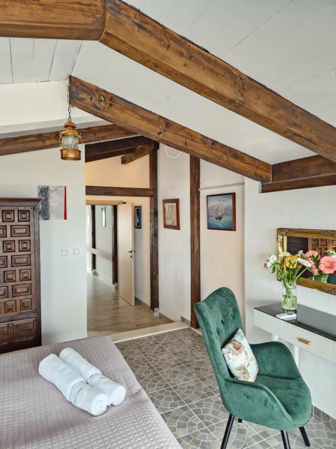 Luxury Apartments Silva With Sea View Okrug Gornji Esterno foto