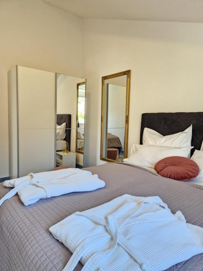 Luxury Apartments Silva With Sea View Okrug Gornji Esterno foto