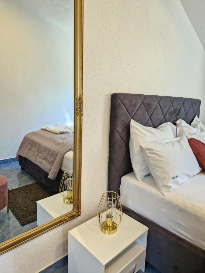 Luxury Apartments Silva With Sea View Okrug Gornji Esterno foto