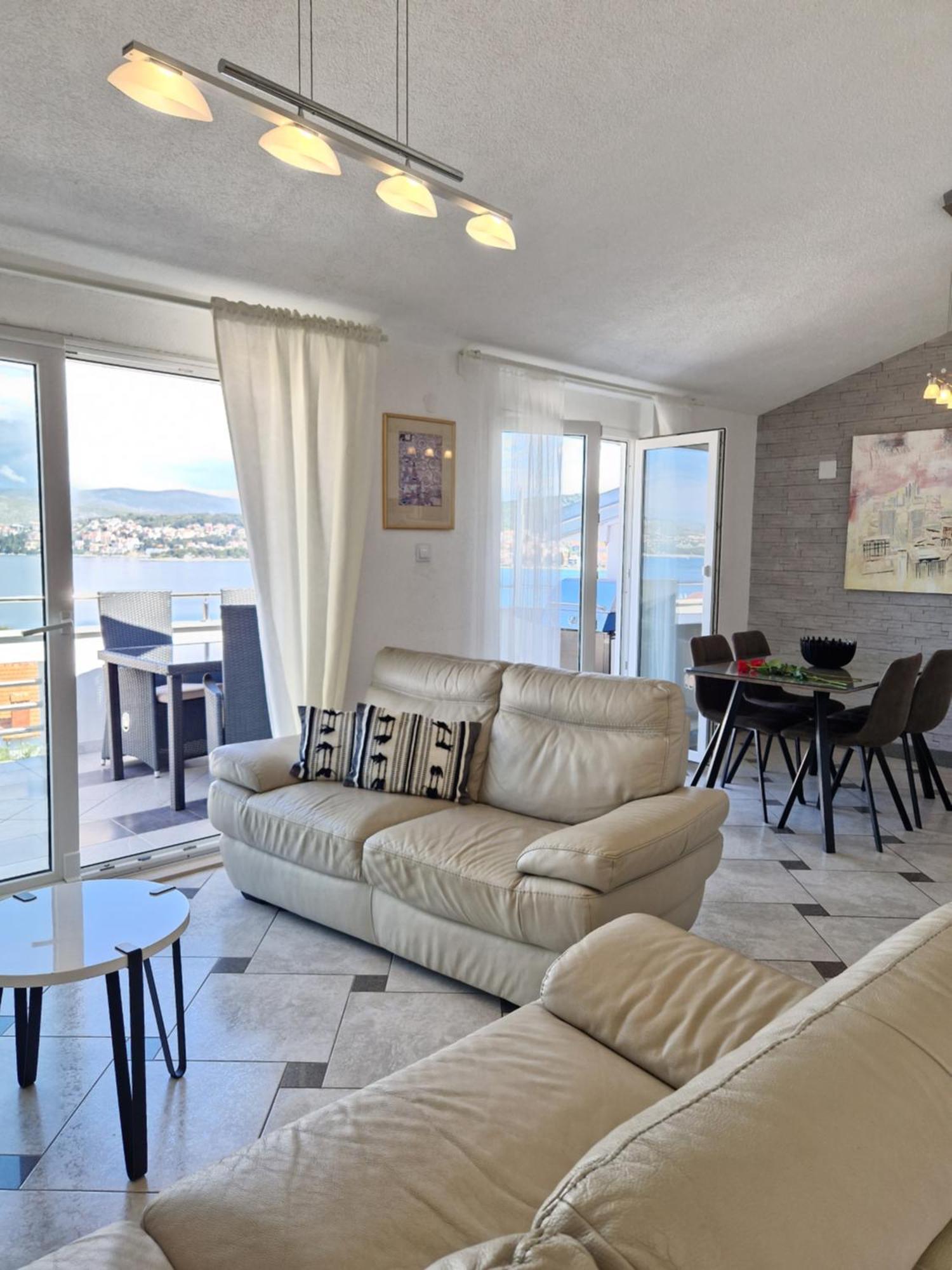 Luxury Apartments Silva With Sea View Okrug Gornji Camera foto
