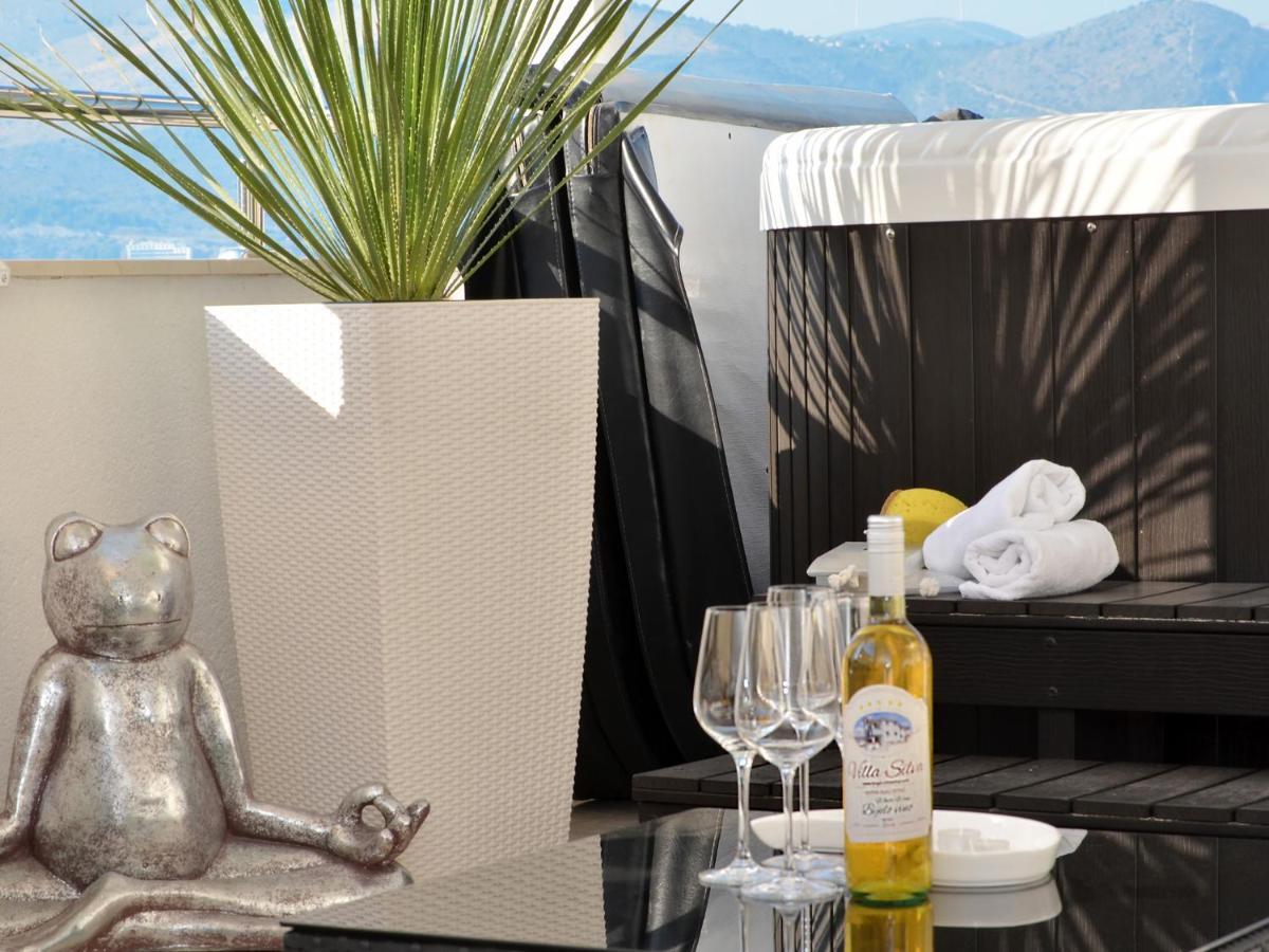 Luxury Apartments Silva With Sea View Okrug Gornji Esterno foto